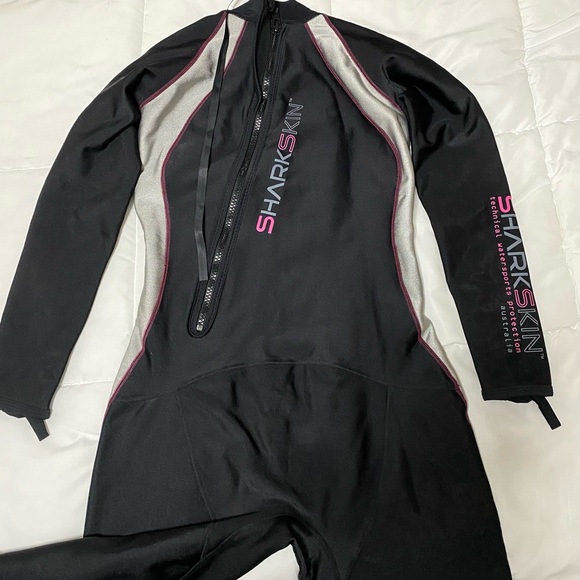 NEW Women's Sharkskin technical water sports protection Full Body suit size 8 - Picture 5 of 11